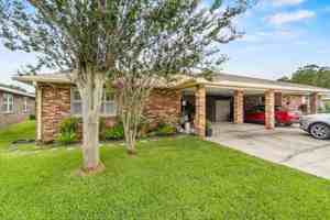 featured image of 570 Villa Vista Blvd