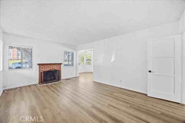 819 N Maria Ave - Photo 2 of 8