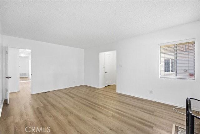 819 N Maria Ave - Photo 3 of 8