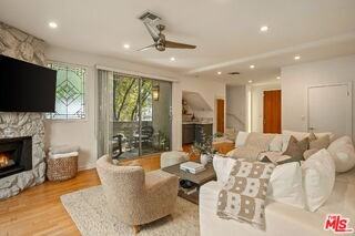 1338 Harvard St #A - Photo 2 of 8