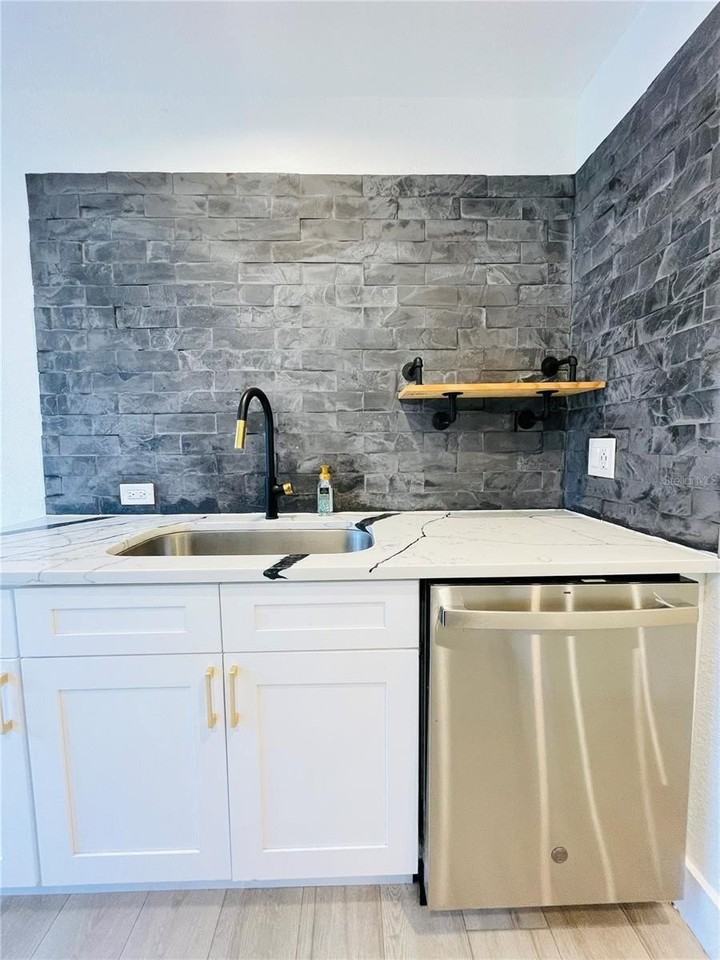 7803 Sugar Brook Ct #7803 - Photo 5 of 8