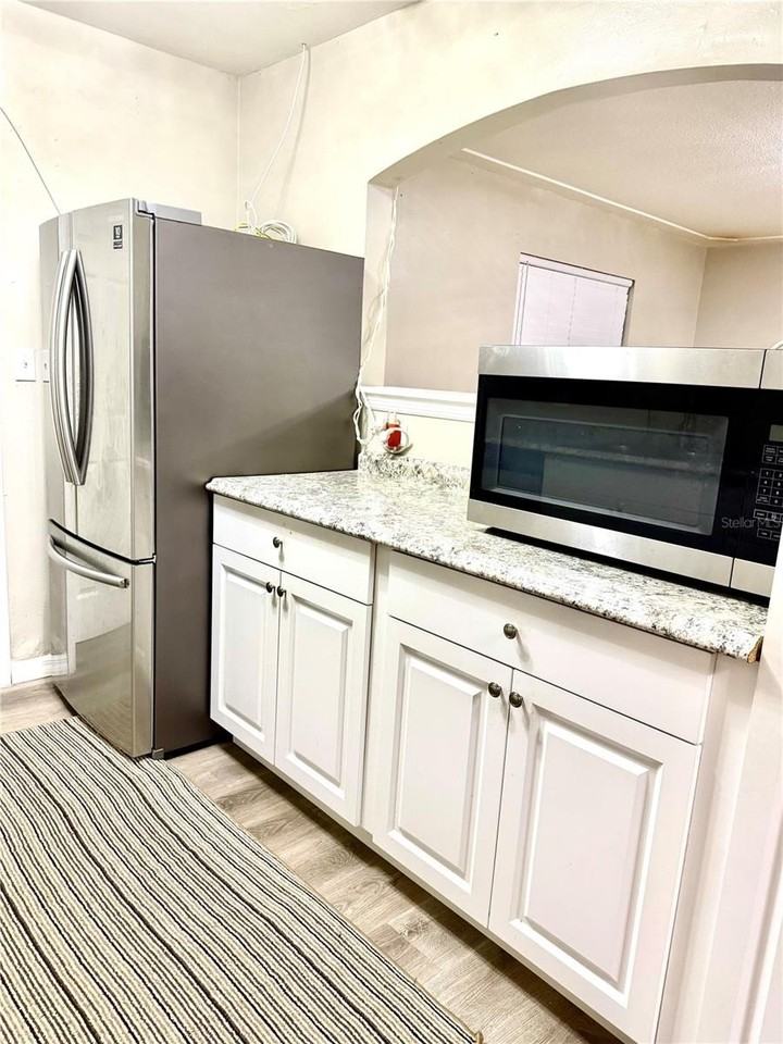 2474 Dianne Dr - Photo 6 of 28