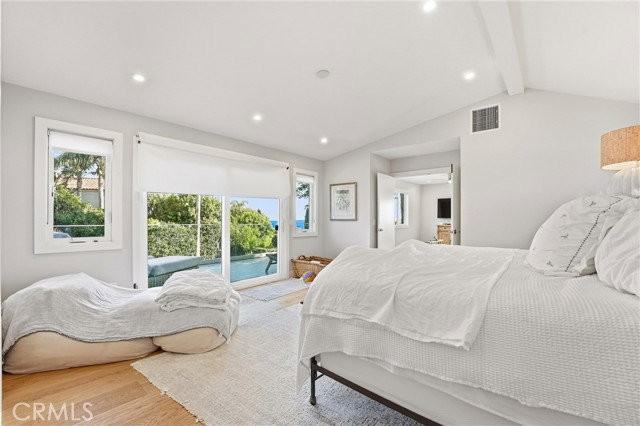 3078 Zell Dr - Photo 4 of 8