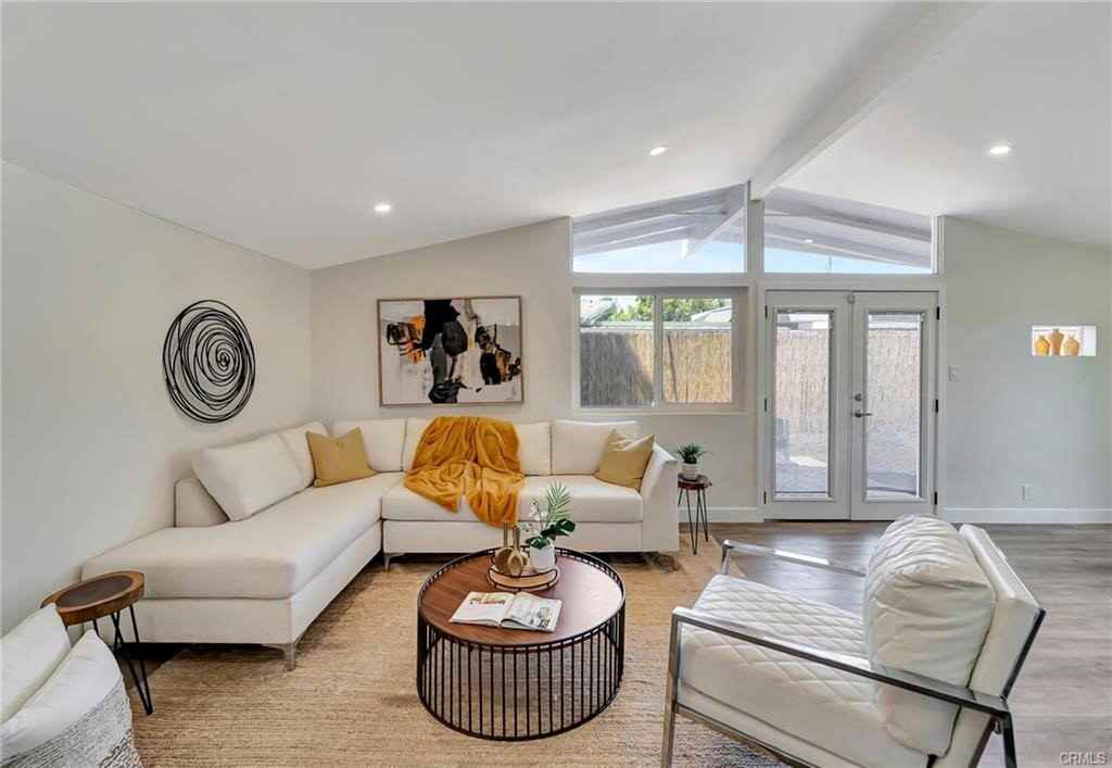 20641 Archwood St - Photo 7 of 8