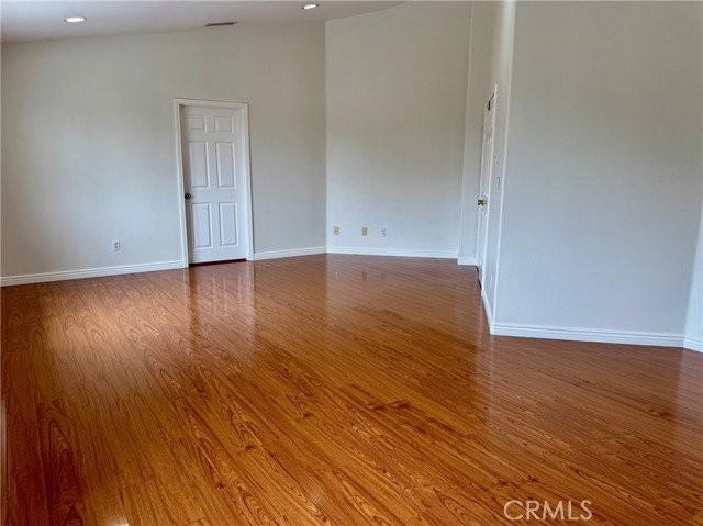 8411 Sparton Ave - Photo 6 of 8