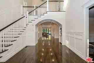 10161 Valley Spring Ln - Photo 5 of 8