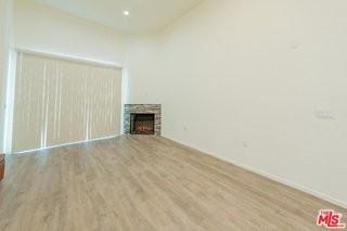 124 W Colorado St #105 - Photo 7 of 8