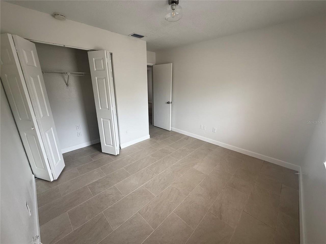 7517 Lakeshore Dr #A - Photo 5 of 6