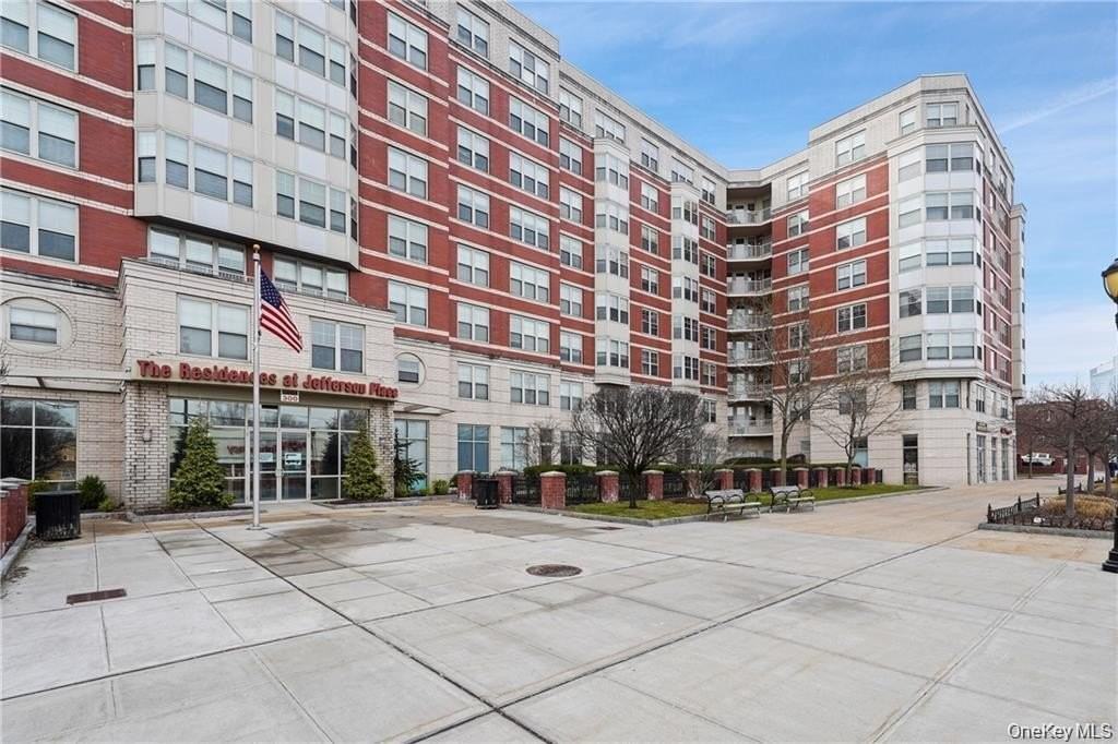 300 Mamaroneck Ave #620