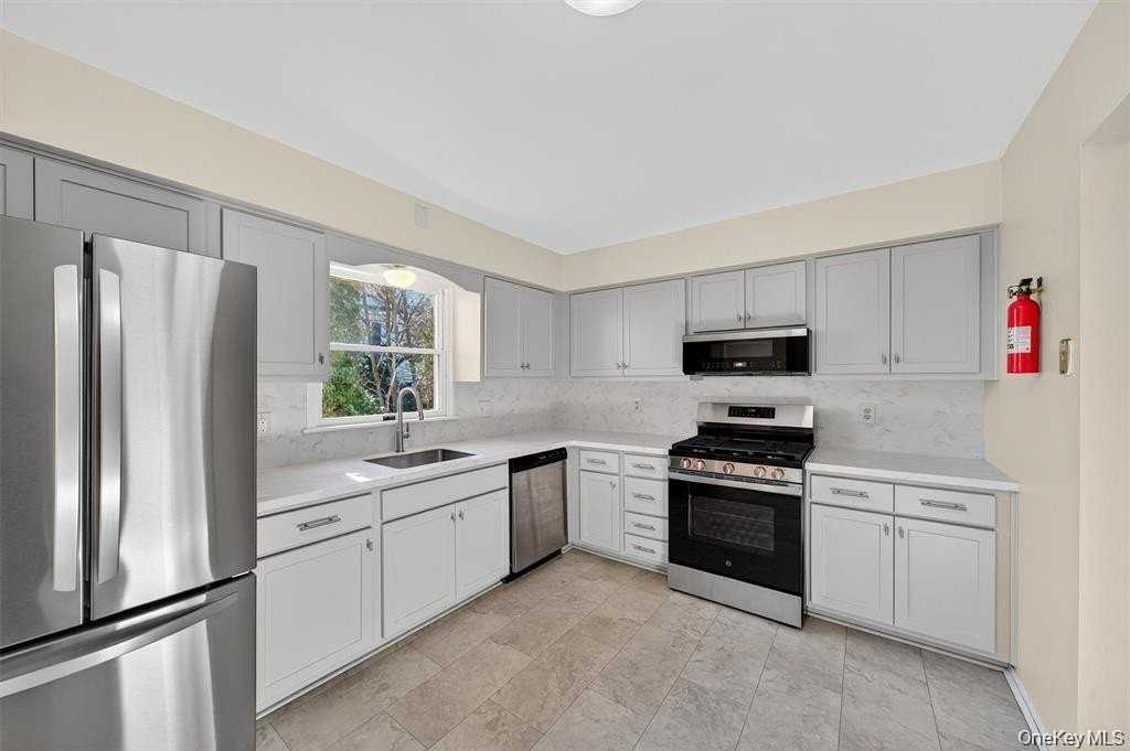 55 High St - Photo 6 of 13