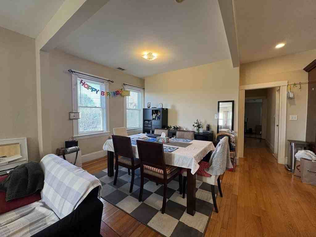 28 Quirk St #28 - Photo 4 of 23