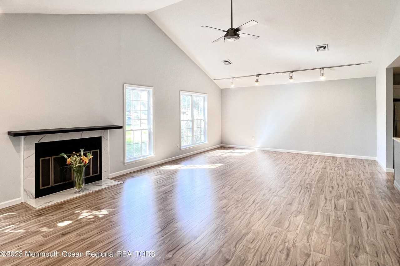 159 Tanglewood Pl - Photo 6 of 29