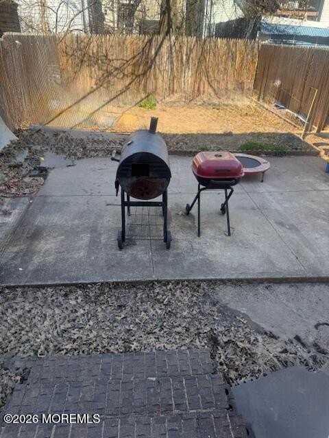 525 Franklin St Unit 1 - Photo 2 of 4