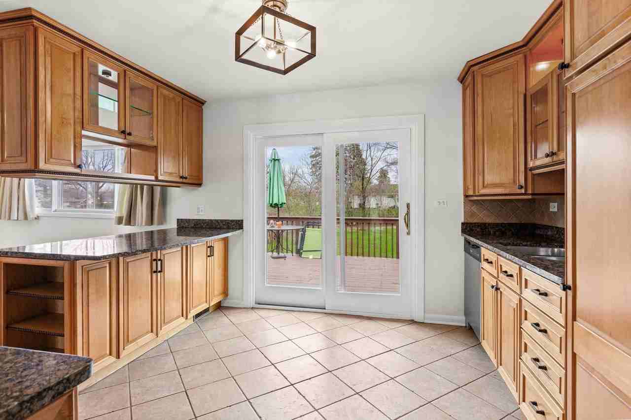 6543 S Stough St - Photo 5 of 15