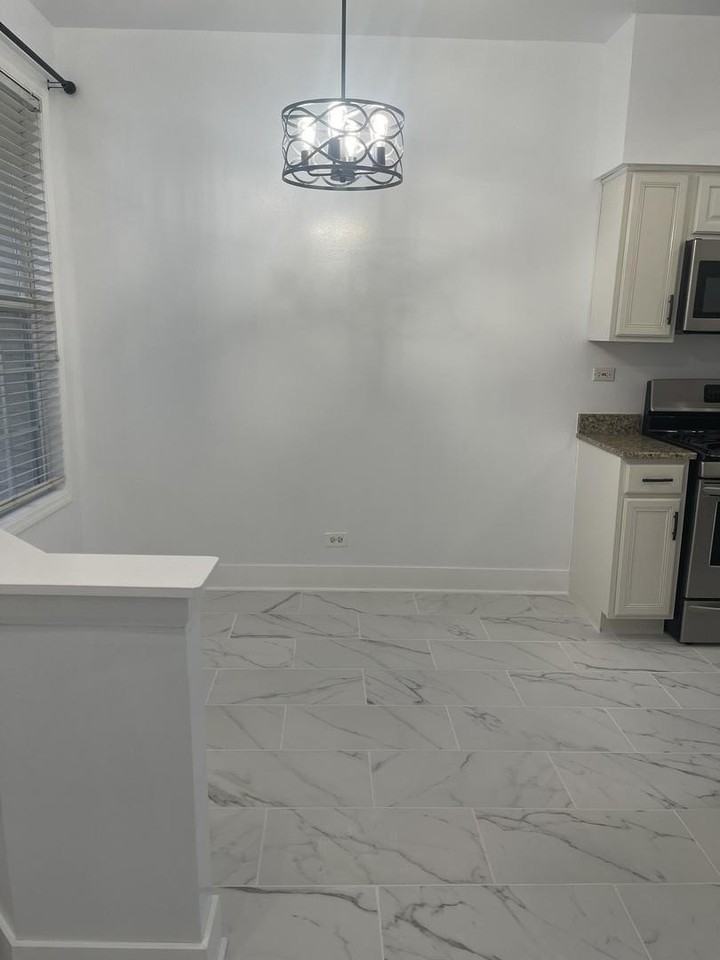 2813 Powell Ct - Photo 3 of 23