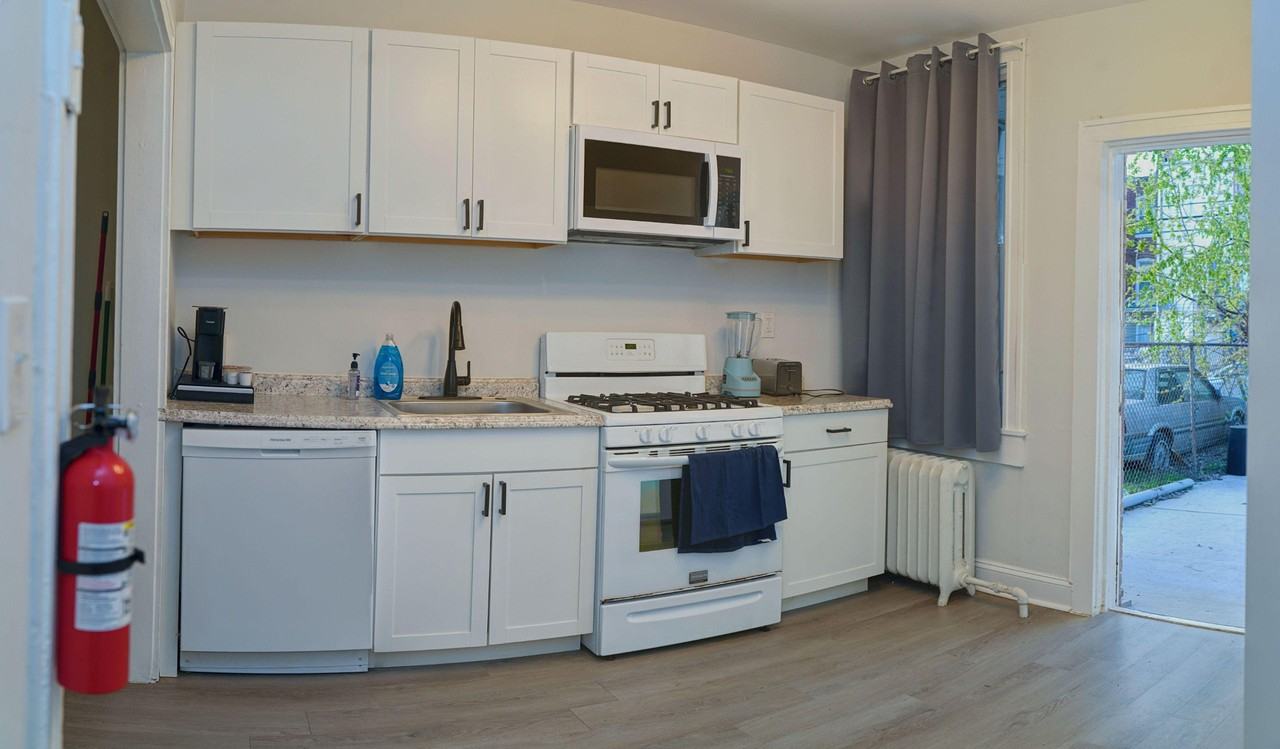 Beryl Ave - Photo 2 of 9