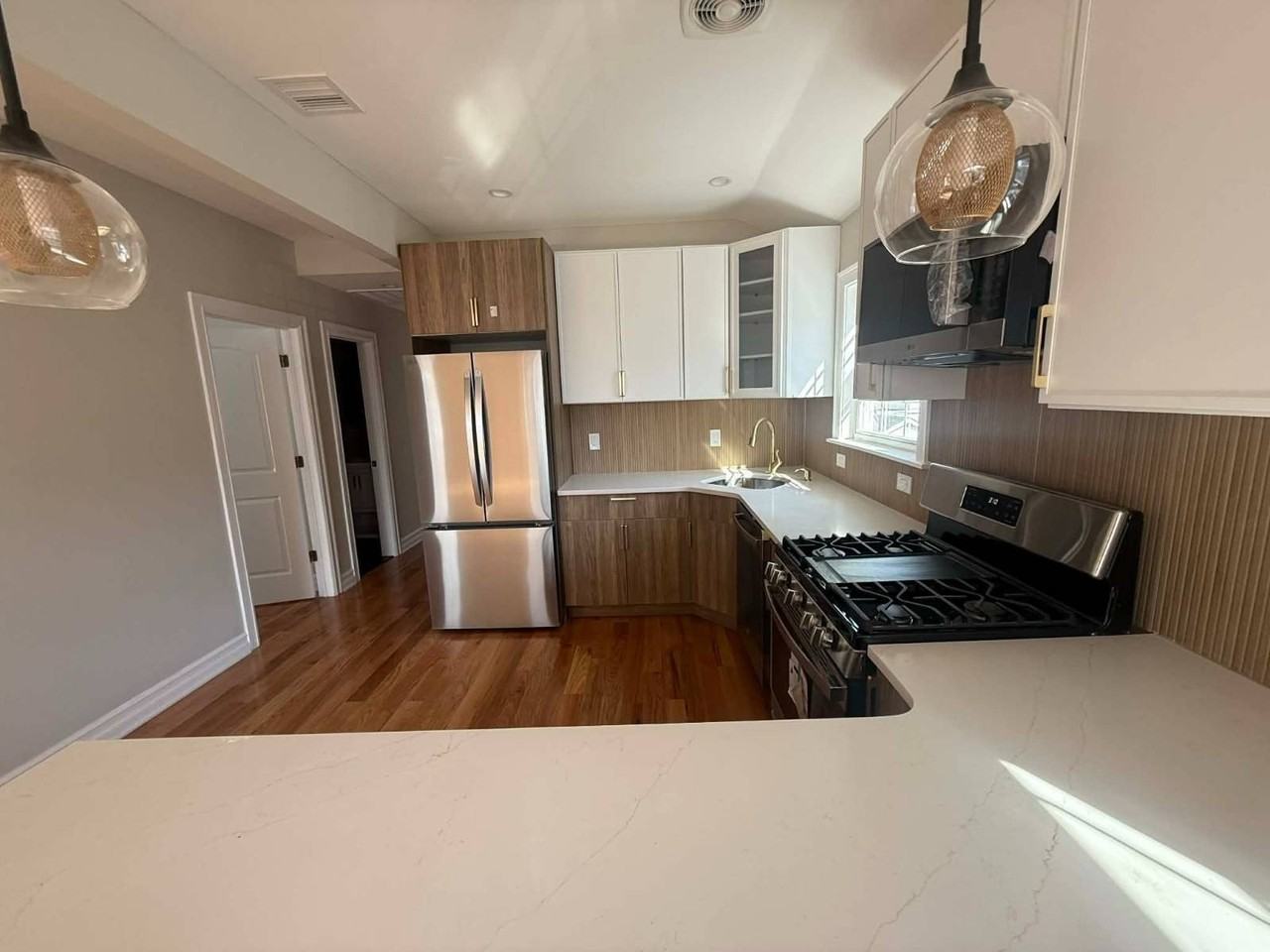 13322 146th St #2 - Photo 6 of 22