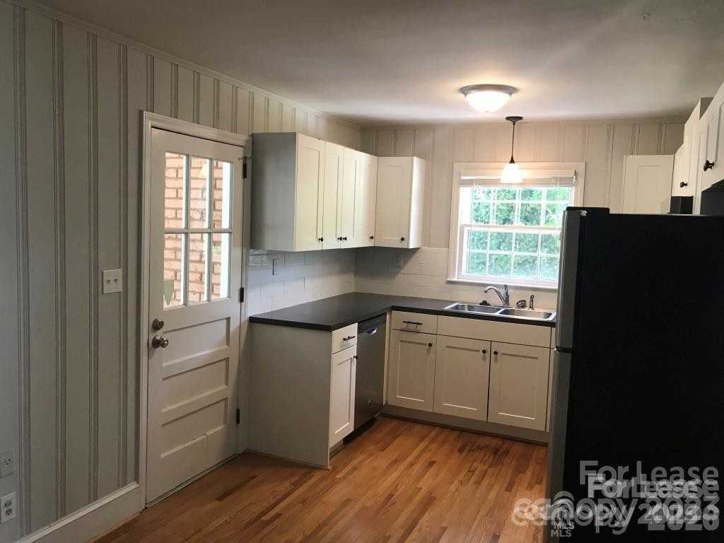 2309 Lanier Ave #1 - Photo 5 of 38