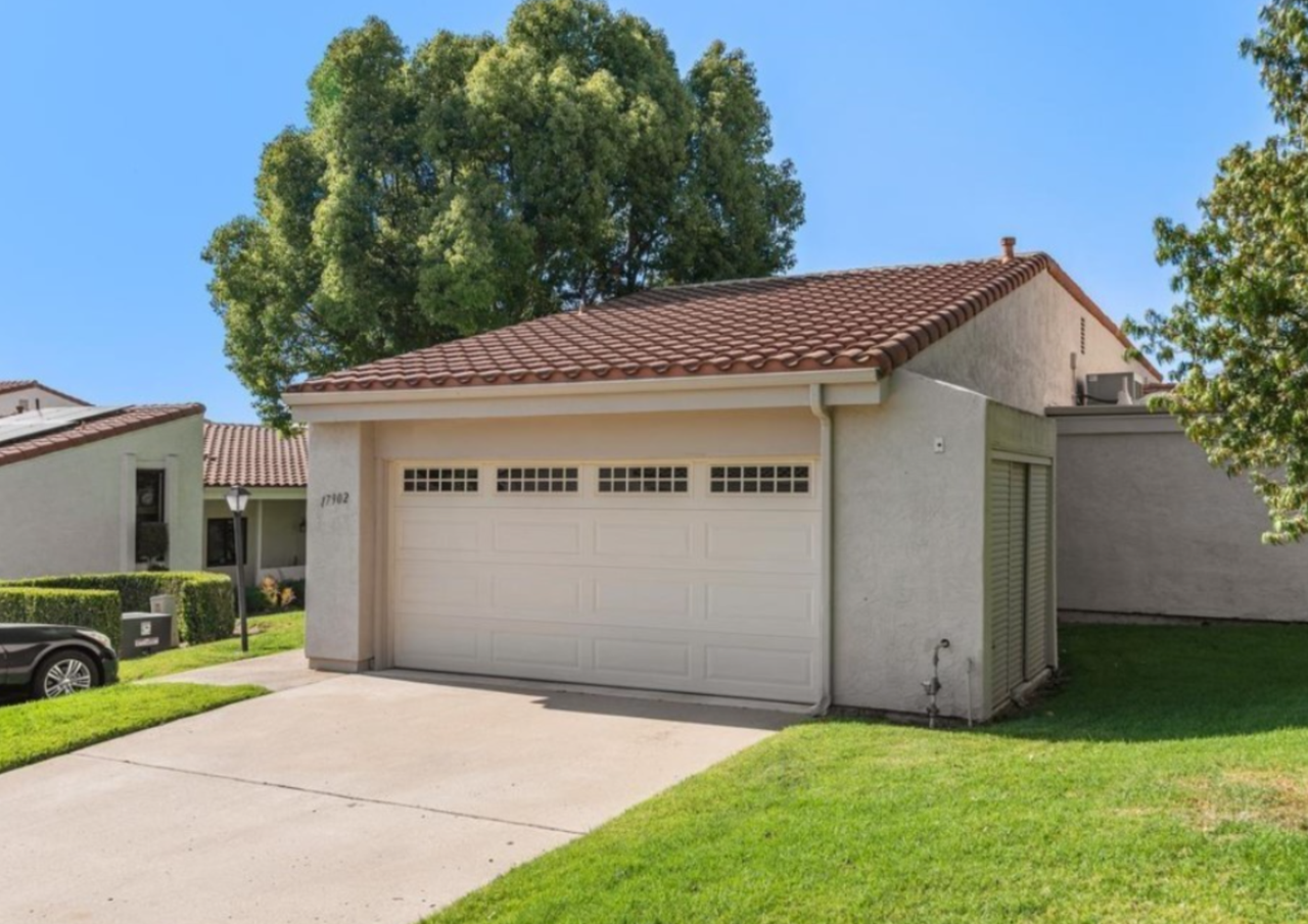 17902 Villamoura Dr #1 - Photo 3 of 17