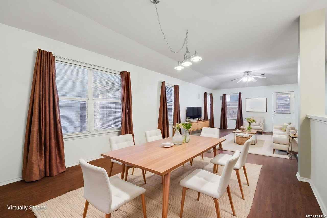 6619 Chasethorn Dr - Photo 4 of 36