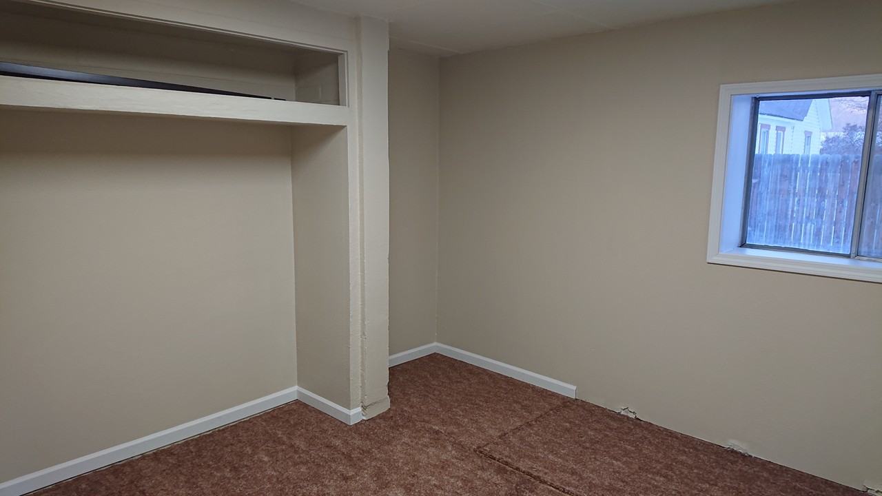 326 Lost River Ave #1 - Photo 2 of 9