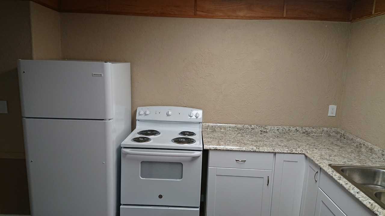 326 Lost River Ave #1 - Photo 3 of 9
