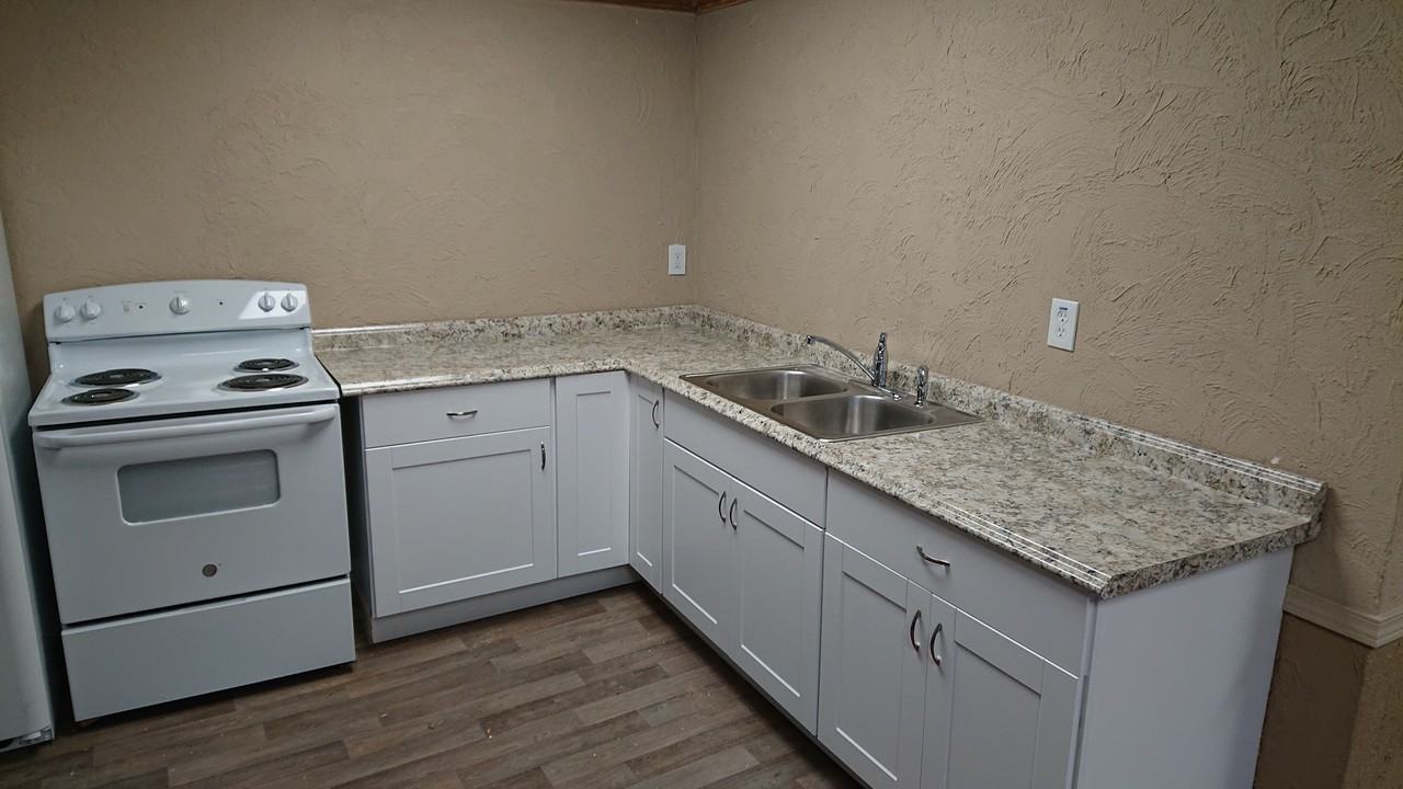 326 Lost River Ave #1 - Photo 4 of 9