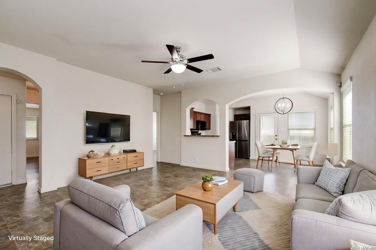 409 Teron Dr - Photo 3 of 28