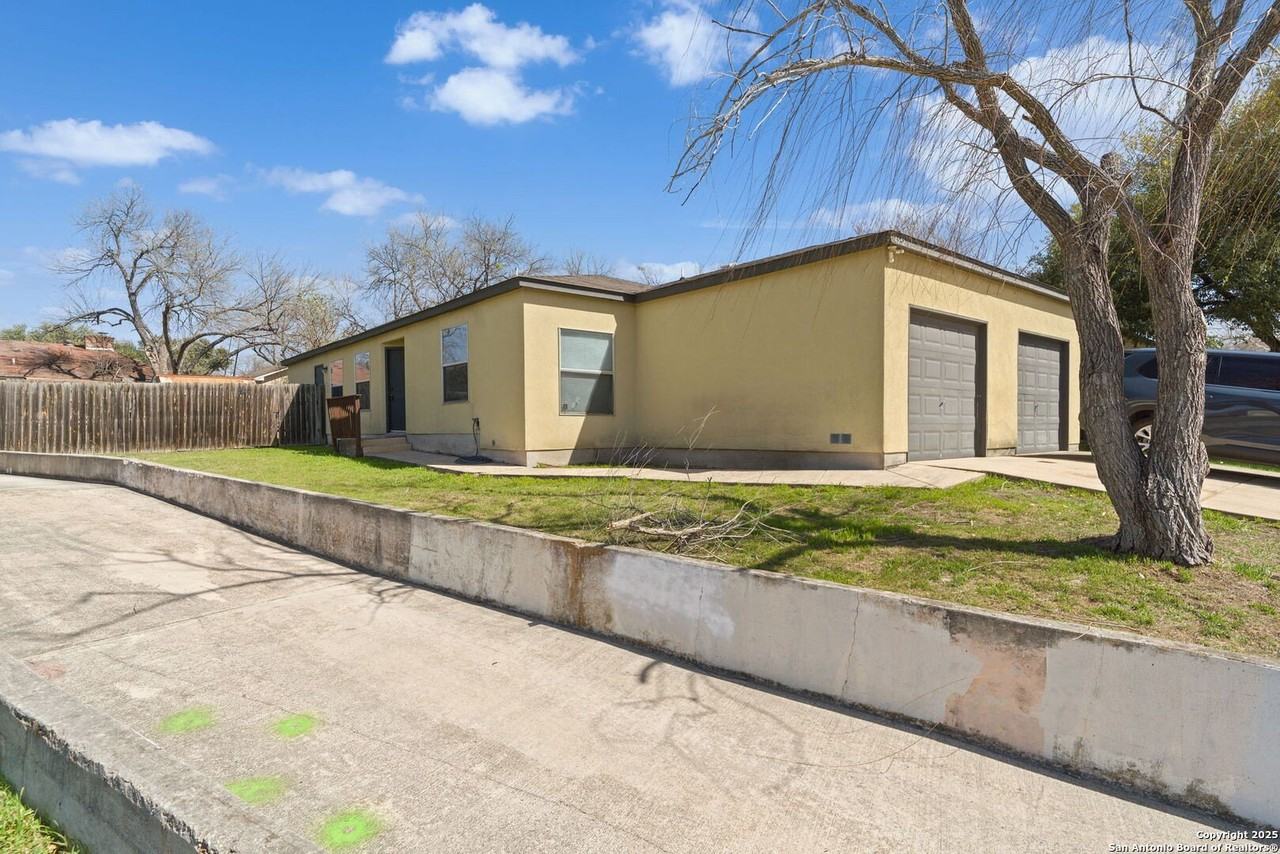 14532 Clovelly Wood - Photo 3 of 25