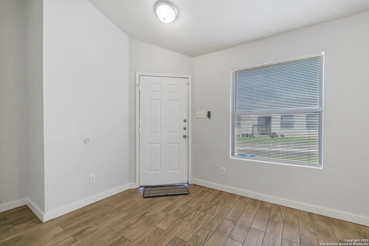 14532 Clovelly Wood - Photo 4 of 25