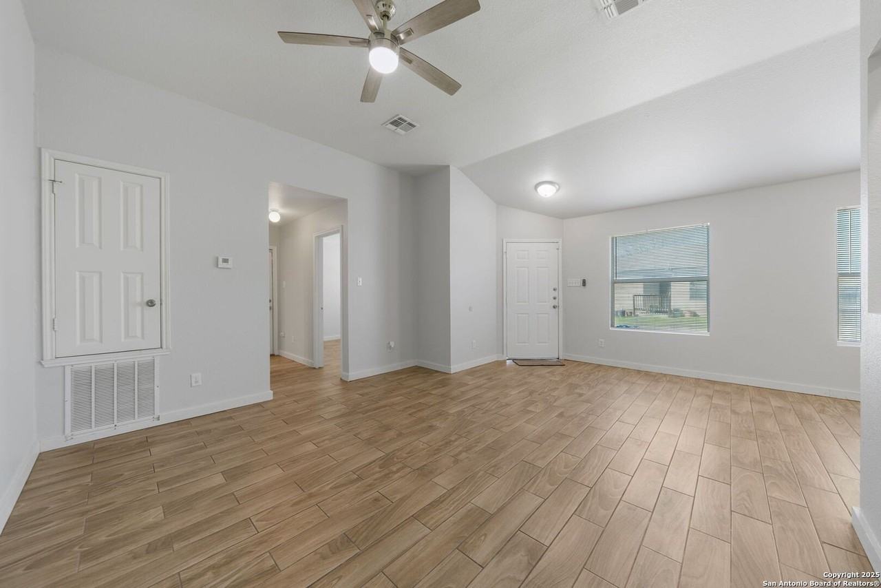 14532 Clovelly Wood - Photo 6 of 25