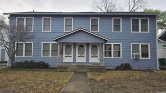 818 W Russell Pl Apt 4 #Apt 4 - Photo 1 of 1