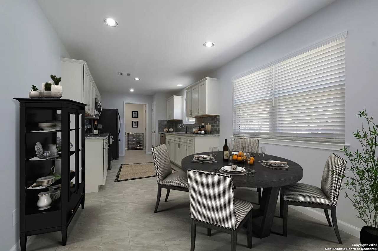 7246 Flaming Forest St - Photo 6 of 13