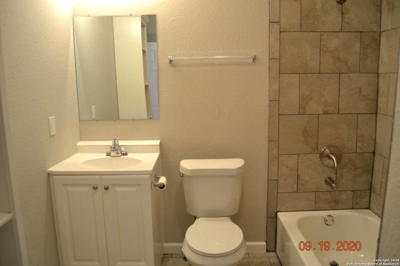 248 Ray Ave - Photo 7 of 11