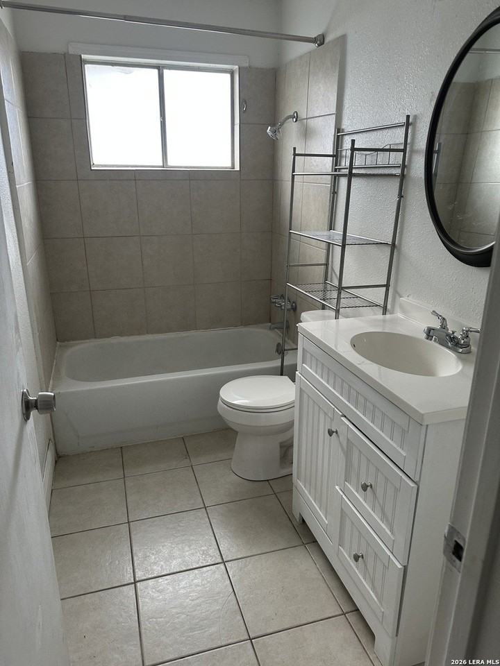 4911 Longfellow Blvd - Photo 6 of 9