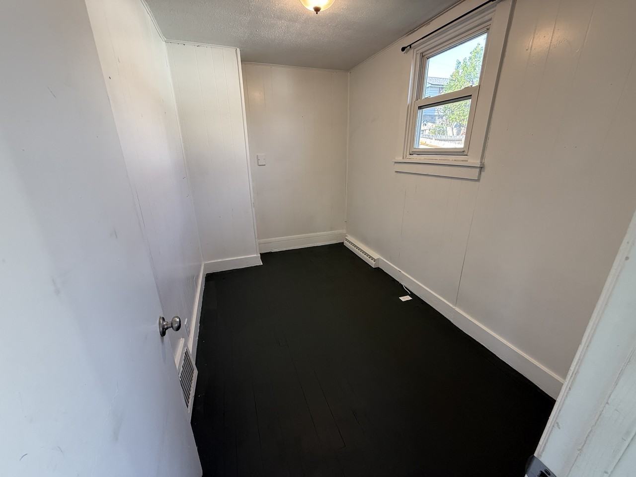 843 1/2 6th Ave - Photo 6 of 13