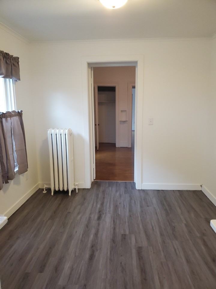 1338 Main St #5 - Photo 5 of 6