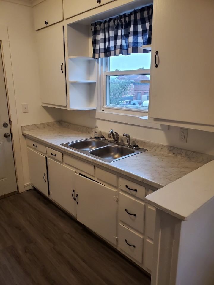 1338 Main St #5 - Photo 6 of 6