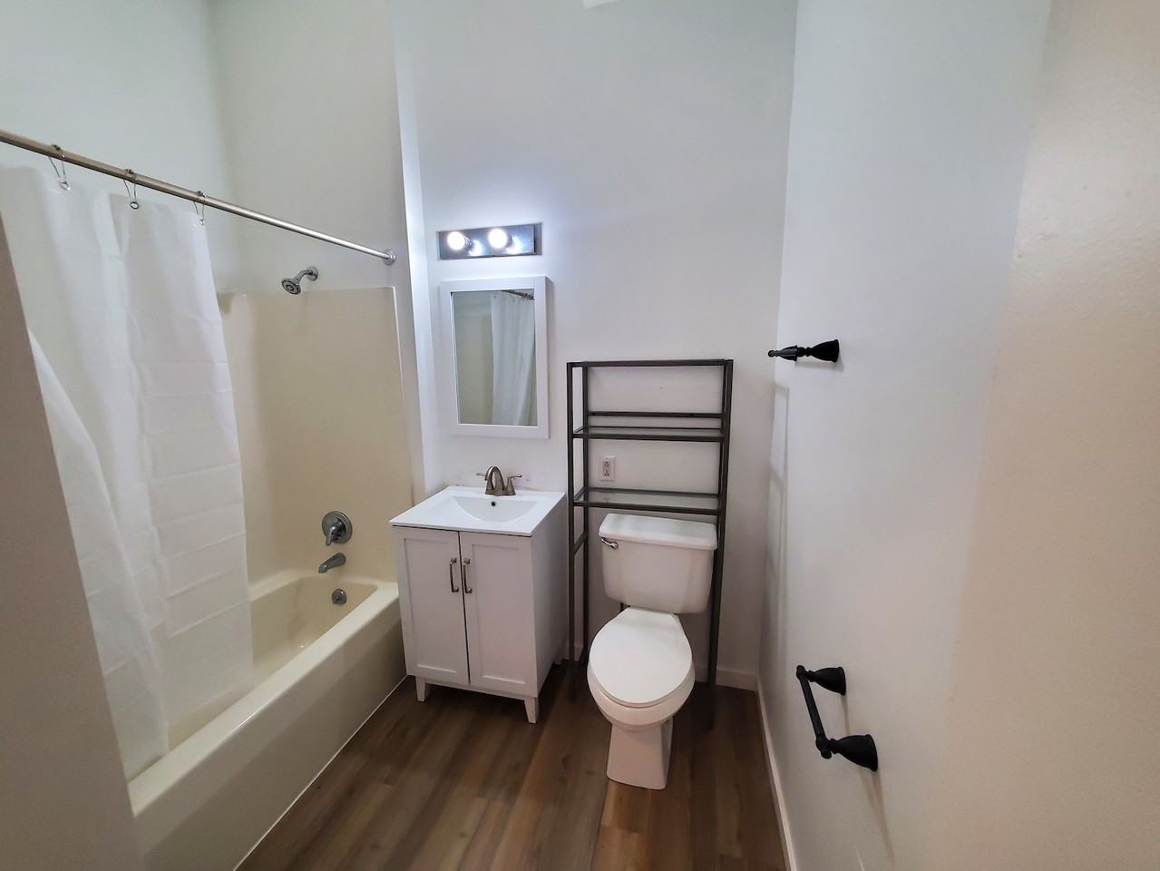 1337 Main St #3 - Photo 2 of 2