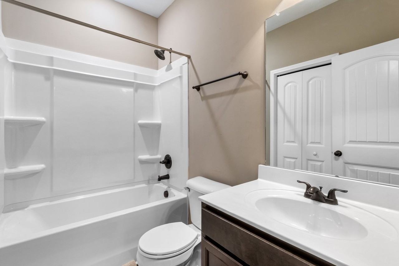 106 Whitman Xing - Photo 5 of 11