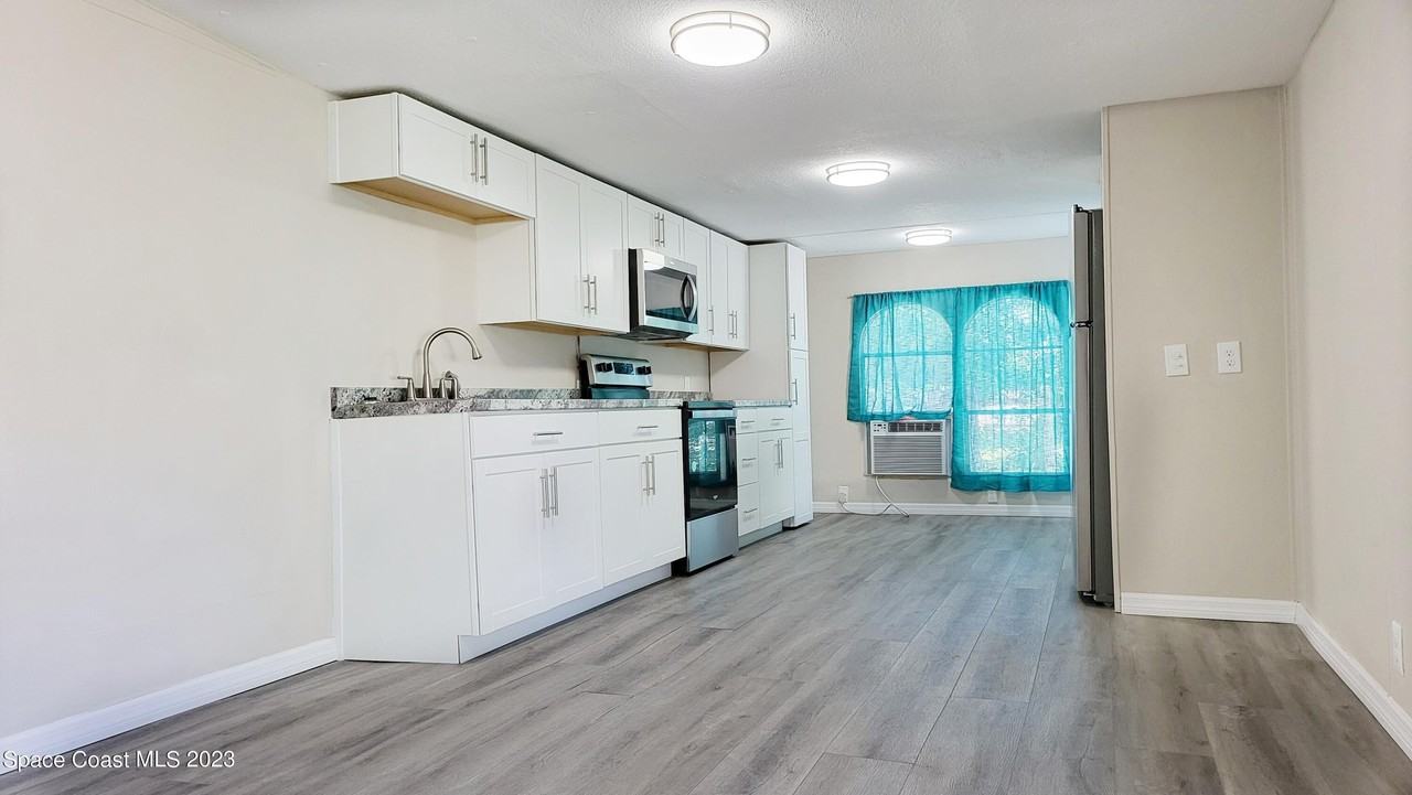 6877 Blue Bonnet Dr - Photo 5 of 15