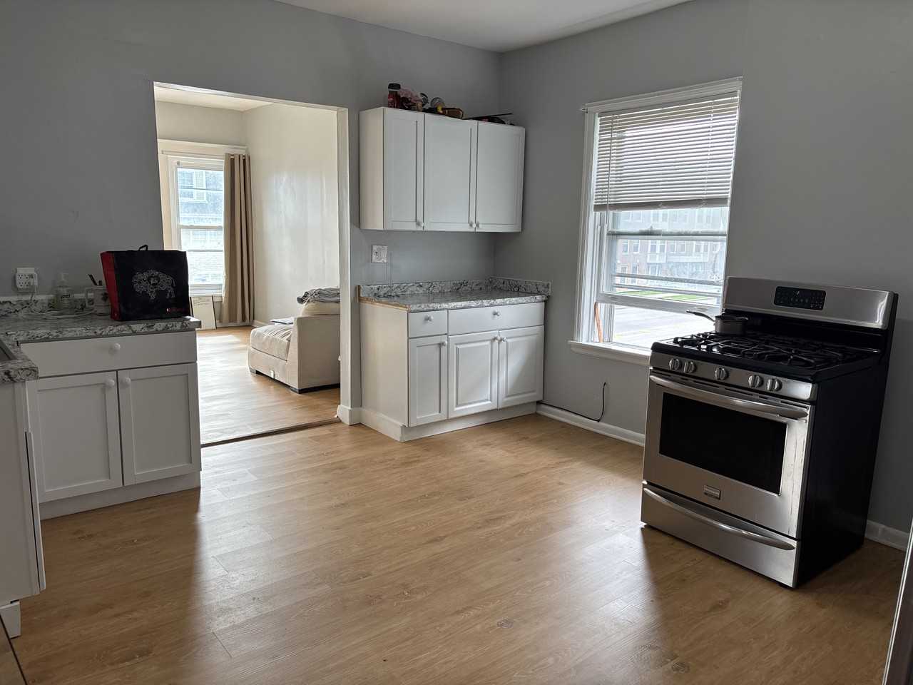 243 Niagara St #2 - Photo 2 of 11