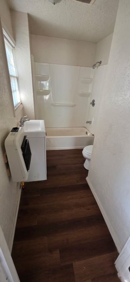 119 W Apache St - Photo 3 of 5