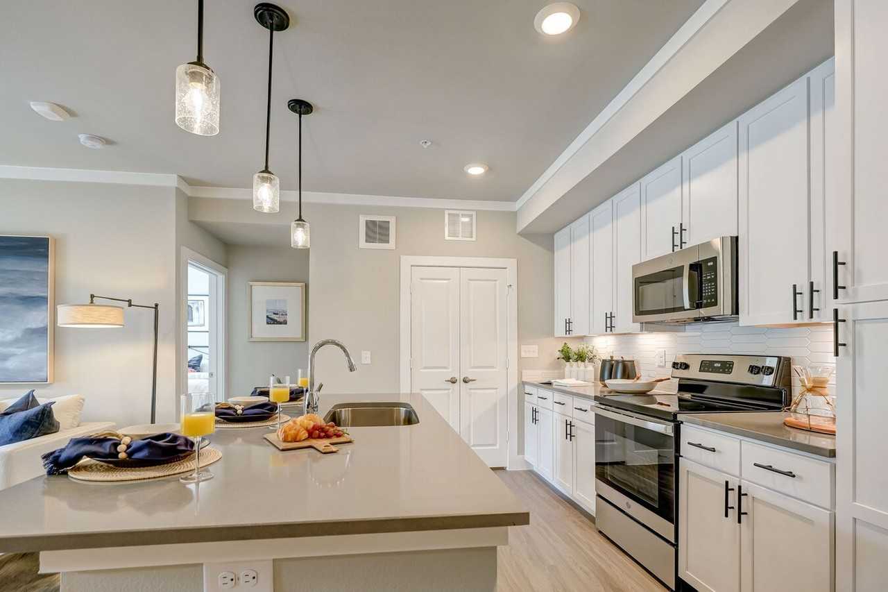 10903 Cypresswood Dr #PON - Photo 3 of 12