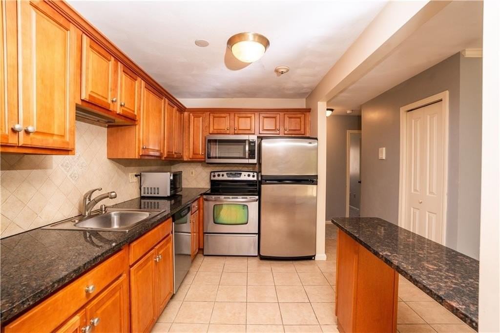 400 New River Rd Apt 712 - Photo 2 of 11