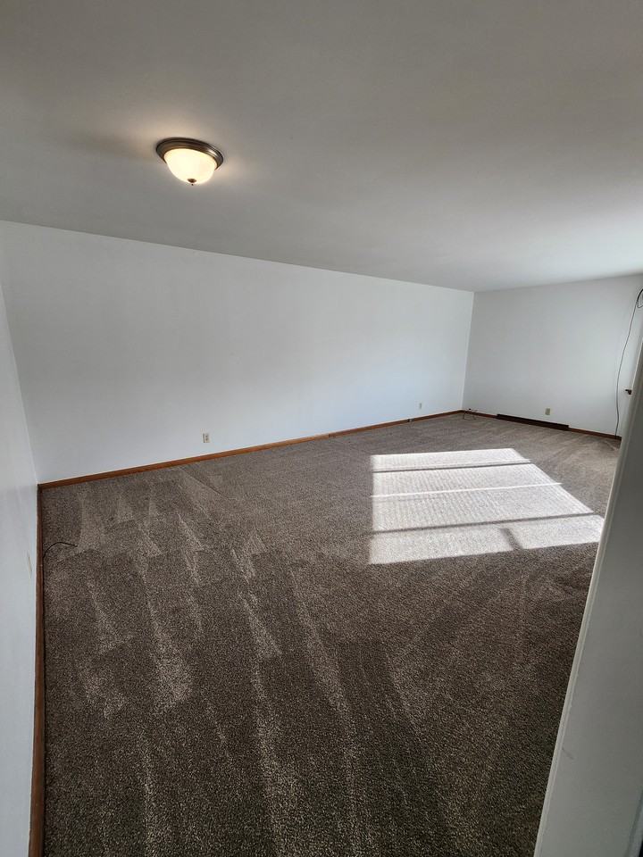 710 N Swords Ave #706 - Photo 4 of 17