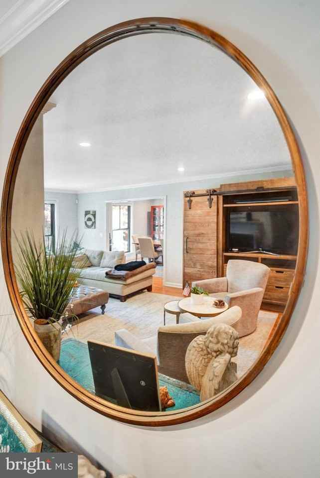 4732 Massachusetts Ave Nw - Photo 7 of 39