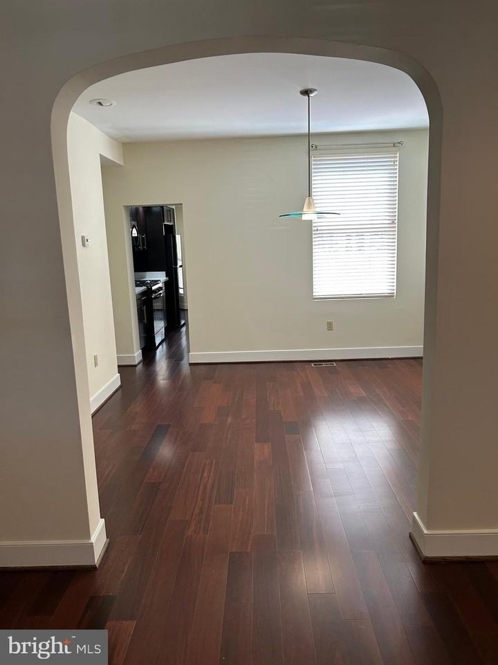 3309 Cardenas Ave - Photo 4 of 12