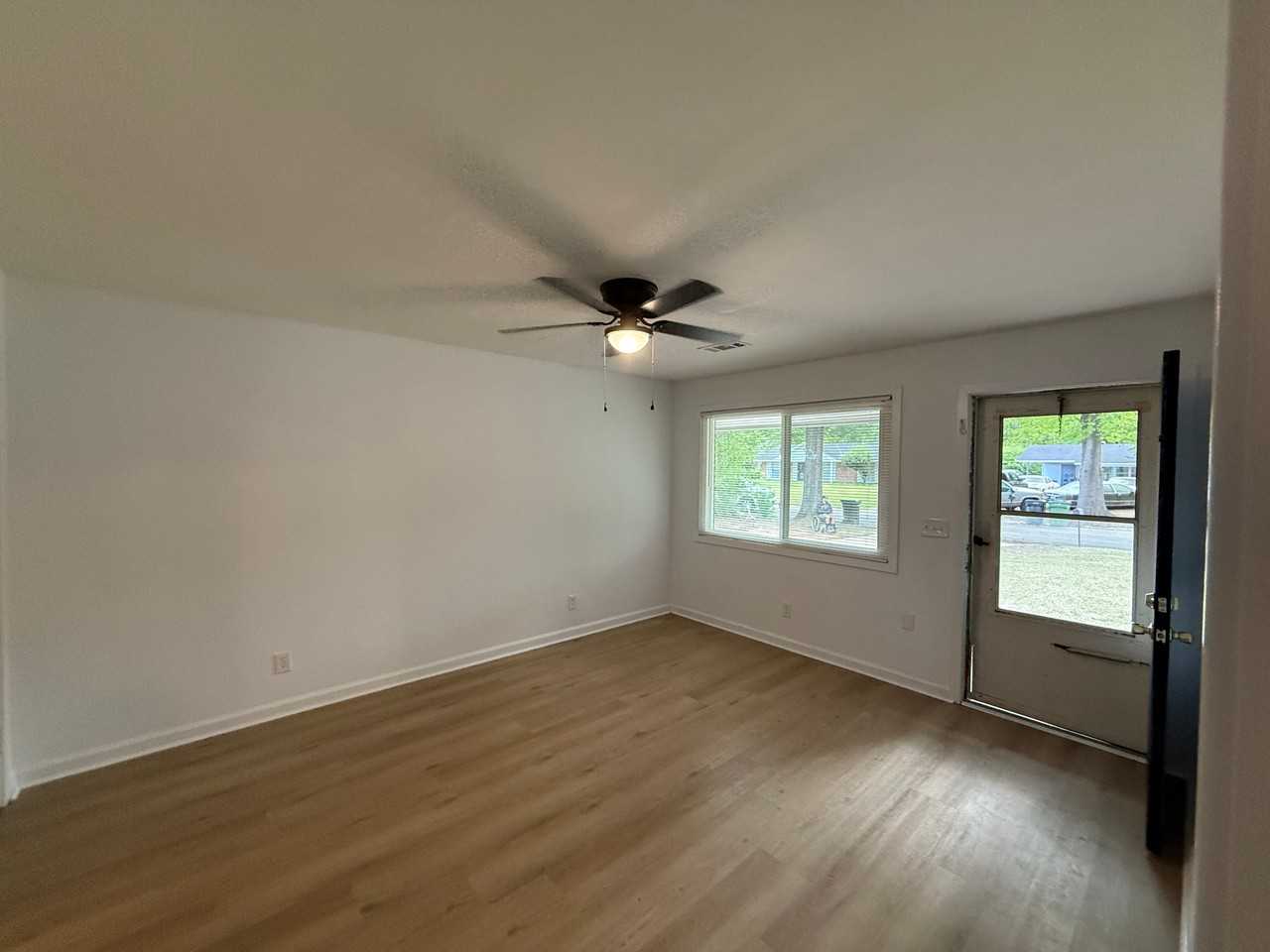 2210 Fields Ave - Photo 4 of 20