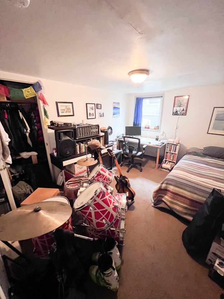 4020 2nd Ave Ne #4022 - Photo 7 of 8